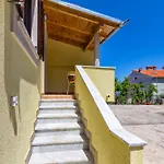 Arsen Apartmán