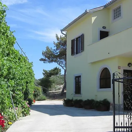 Daire Arsen Mali Lošinj