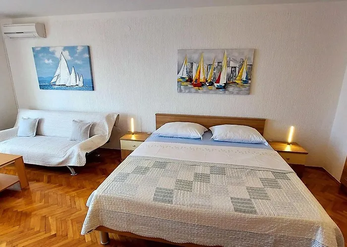 Arsen דירה מאלי לוסיניי