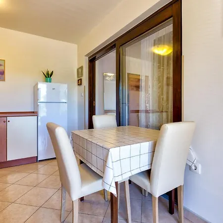 Apartment Arsen *