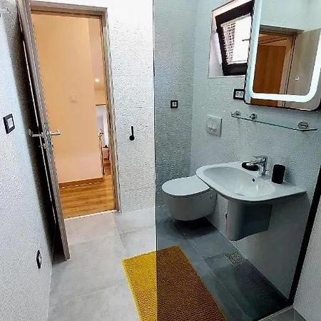 Apartment Arsen