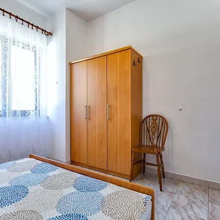 Apartment Arsen